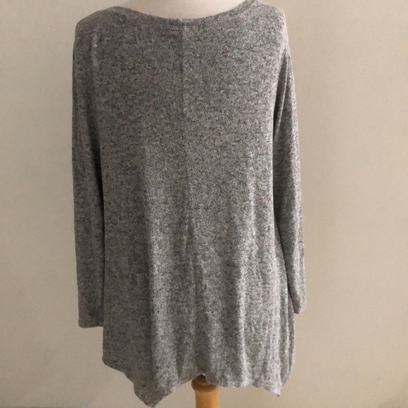 Green Envelope Women’s Green/Gray 3/4 Sleeve Shirt Shark-bite Hem Size 1X - Picture 5 of 6